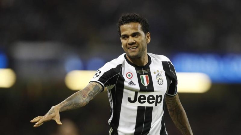 Dani Alves ha chiuso con la Juve