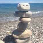 Scultura realizzata il 27/07/2017 con 6 pietre